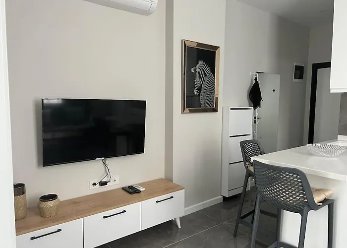 Camelia 2 Beautiful 1+1 On Cleopatra Apartment Alanya